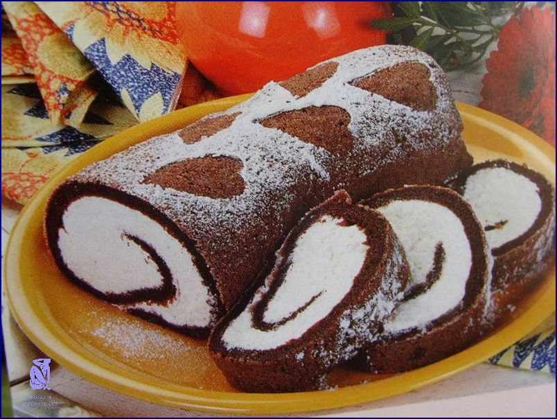 Chutná Kakaová Roláda Se Šlehačkou!