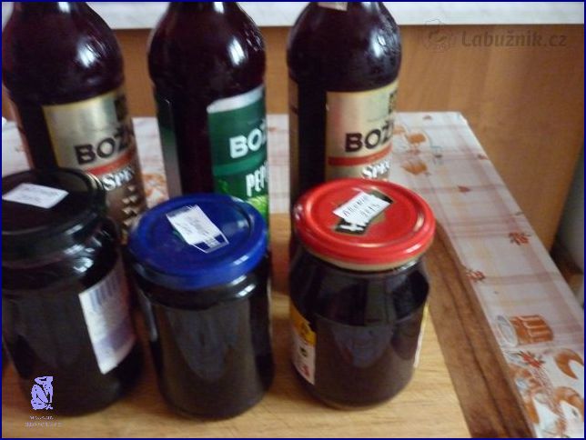 Chutná Vám Sirup Z Rýmovníku Za Studena? Chutná Vám Sirup Z Rýmovníku Za Studena?