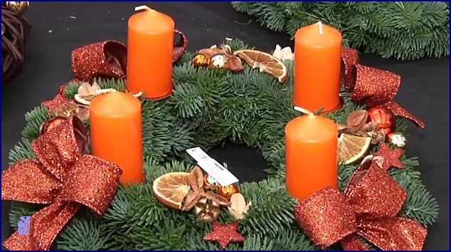 Jak si Vyrobit Adventní Věnec na Tác?