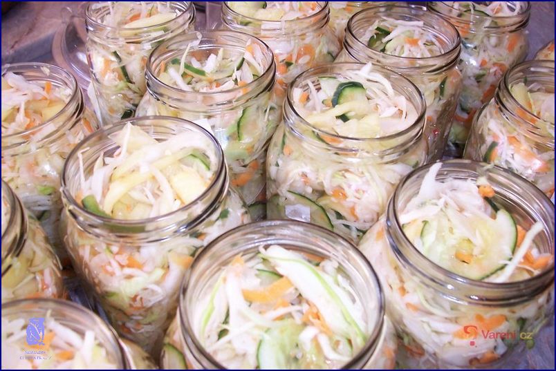 Recept: Příprava Laku na Okurky!