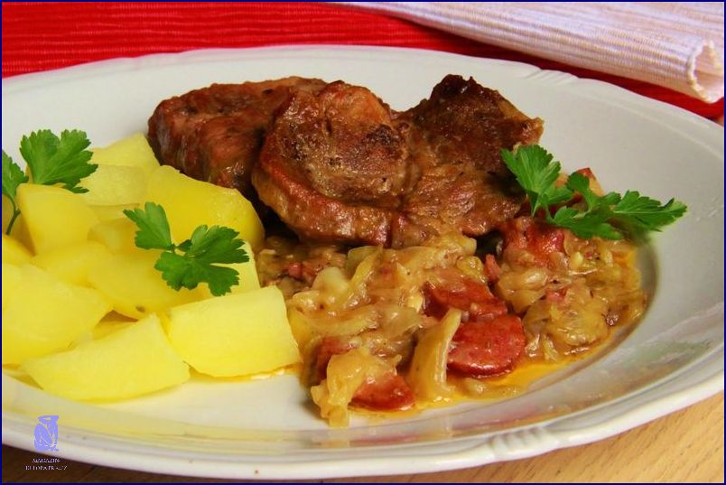 Vepřová Krkovice Pečená Na Kysaném Zelí: Chutná Perfektně!