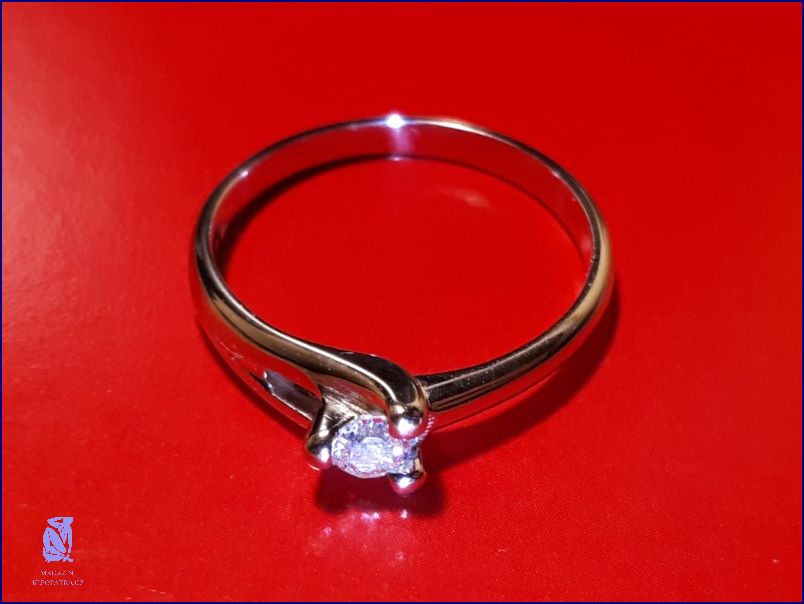 Vyberte si Zásnubní Prstýnky S Diamantem! Vyberte si Zásnubní Prstýnky S Diamantem!