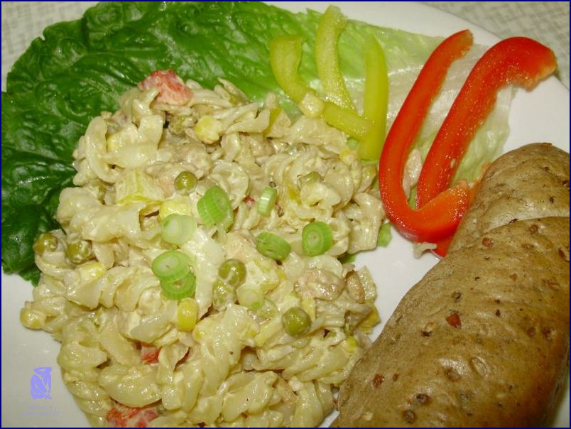 Těstovinový Salát S Kuřecím Masem: Recept, Který Vás Udiví! Těstovinový Salát S Kuřecím Masem: Recept, Který Vás Udiví!